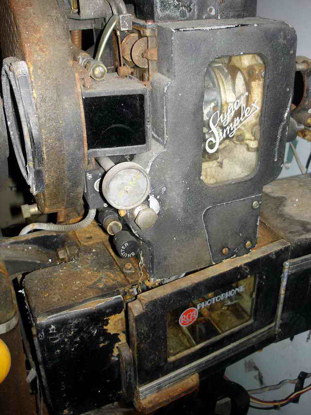 Speedway Auto Theatre - 2006 Photo